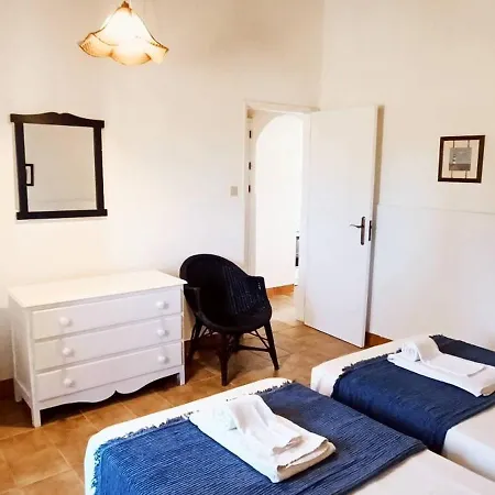 Villa Classic Countryside Cottage With Private Balcony - Casa 2